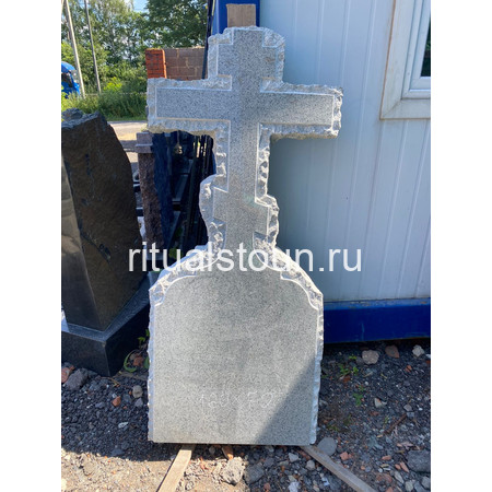 Крест с голгофой из Мансуровского гранита Крест с голгофой из Мансуровского гранита