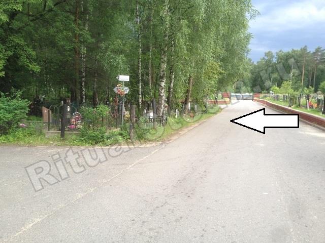 Николо-Архангельское кладбище на пути к Сампсону поворот между участком 23а и 22а