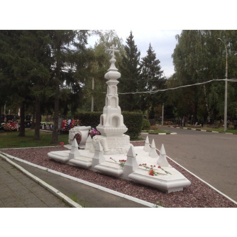 Николо-Архангельское кладбище хранит память о героях, которые отдали свою жизнь за жизнь других людей